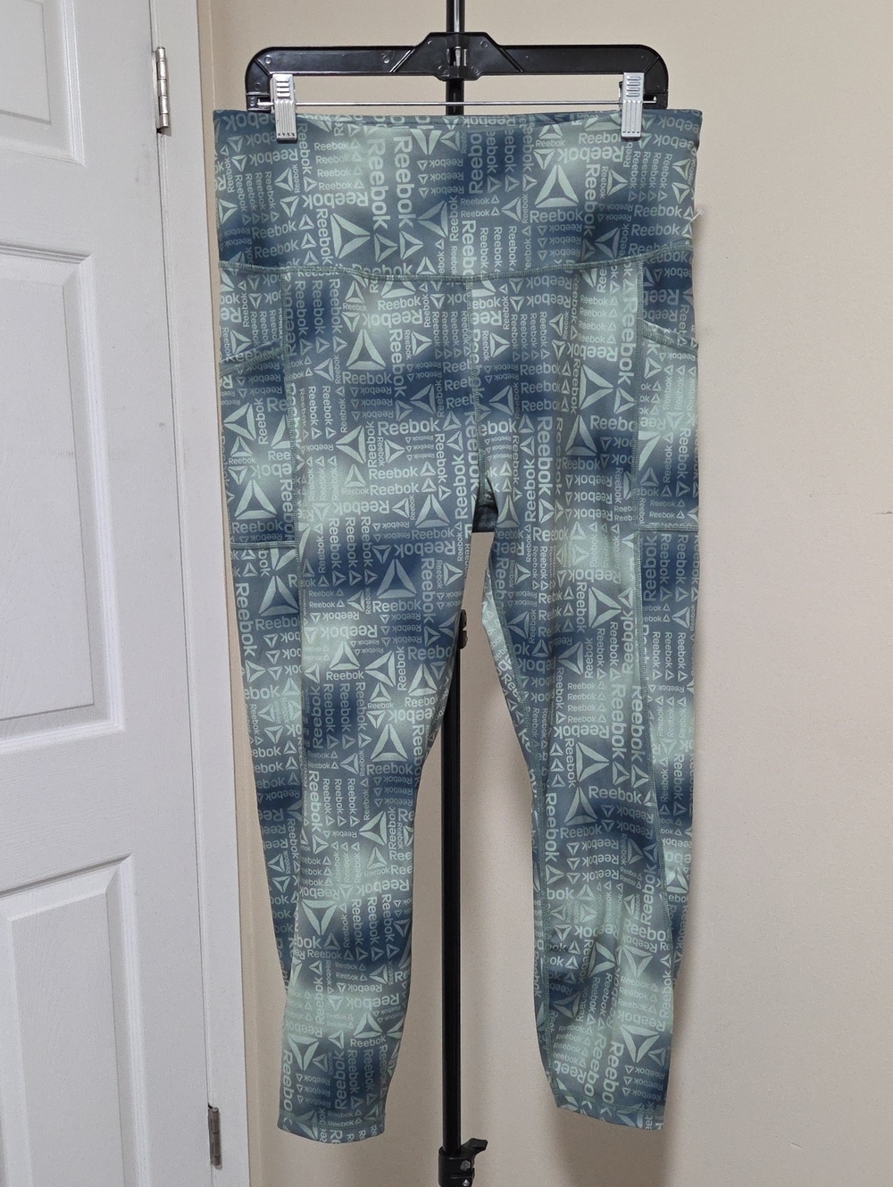 Reebok Women's Blue Tie-Dye Logo Leggings